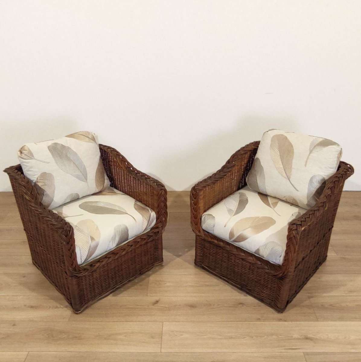 COPPIA POLTRONE IN RATTAN CON TAVOLINO PROD.  WICKER WORKS -photo-1