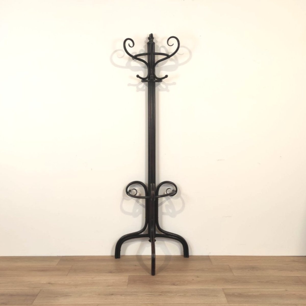 THONET, APPENDIABITI E PORTAOMBRELLI IN LEGNO CURVATO 1890 ca.-photo-2