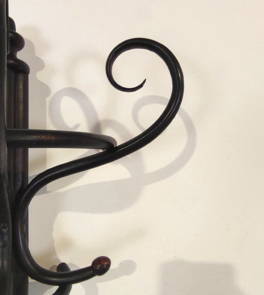 THONET, APPENDIABITI E PORTAOMBRELLI IN LEGNO CURVATO 1890 ca.-photo-2