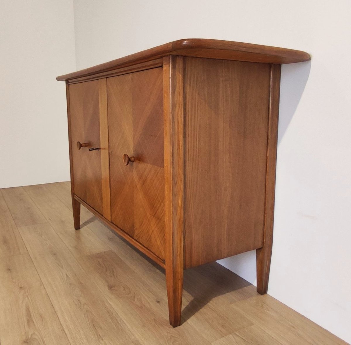 CREDENZA IN LEGNO DI CASTAGNO A 2 ANTE, ITALIA ANNI '50-photo-4