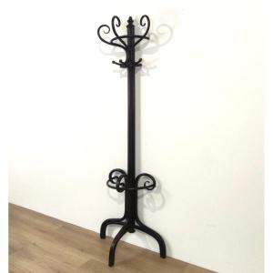 THONET, APPENDIABITI E PORTAOMBRELLI IN LEGNO CURVATO 1890 ca.