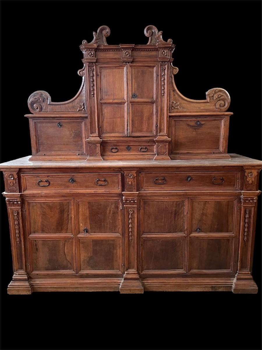 grande mobile da sacrestia in noce