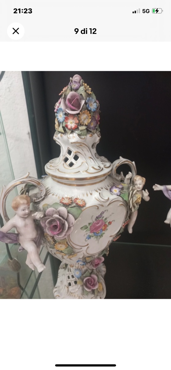 Coppia di vasi in porcellana Capodimonte-photo-2