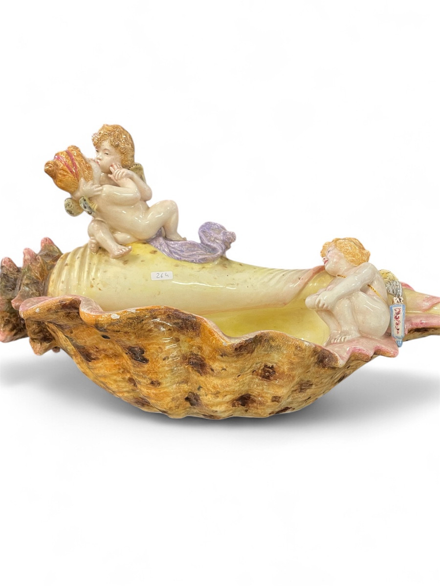 Conchiglia con putti in ceramica anni 30 
