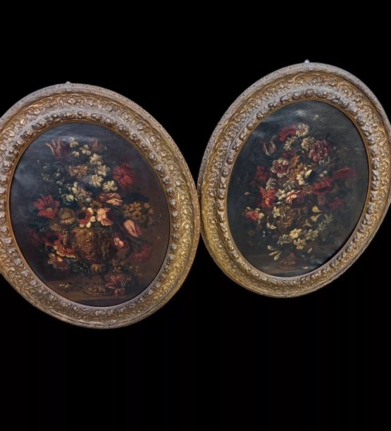 Coppia di ovali olio su tela fiori
