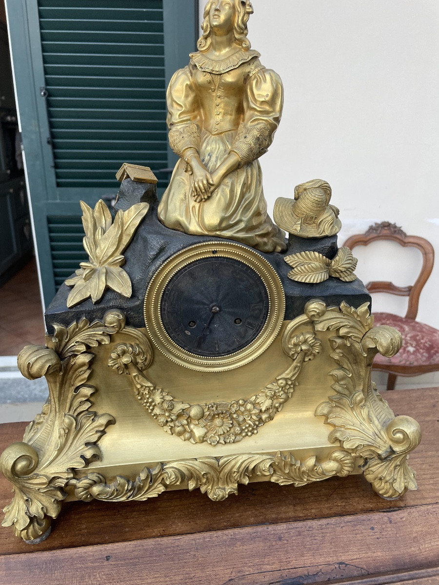 Pendola da appoggio in bronzo dorato carlo X epoca 800