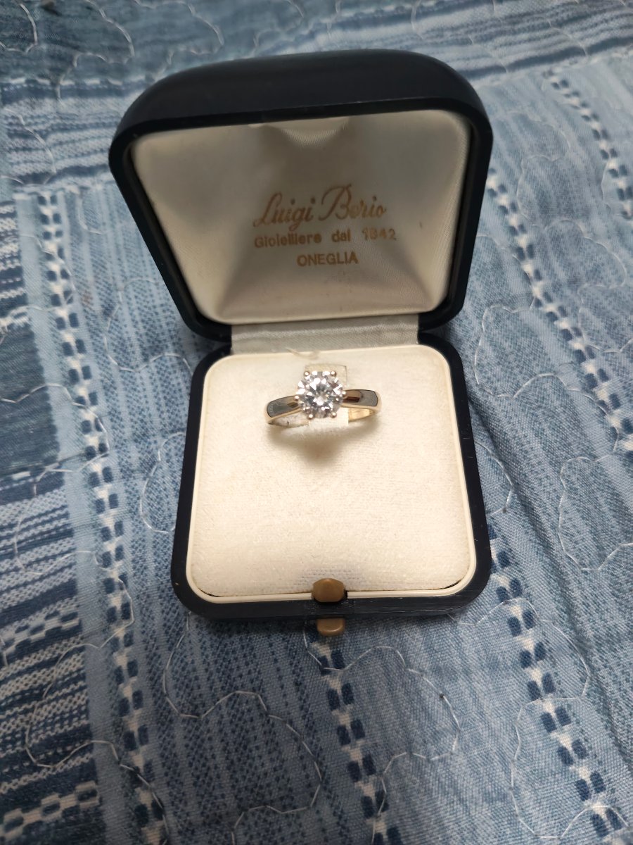 Anello oro bianco con diamante 1 k