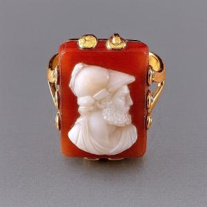 Antique Agate Cameo Ring – 18k Gold