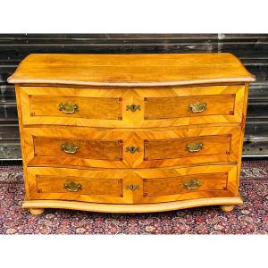 German Walnut Chest Of Drawers From The 18th Century