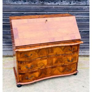 Scriban Chest Of Drawers In Veneer From The 18th Century