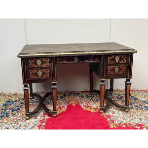 Mazarin Desk With Black Background Decoration From The Louis XIV Period 