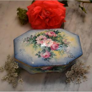 Limoges Porcelain Box, Entirely Hand Painted, Jewelry Boxes, Rose Decor, Signed