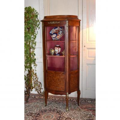 Vitrine Galbée Marquetée, Forme Demi - Lune, Marqueterie En Damier, Style Transition