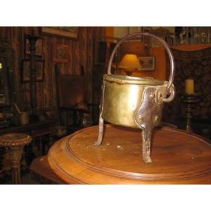 Cassolette XVIII ° In Brass And Wrought Iron.
