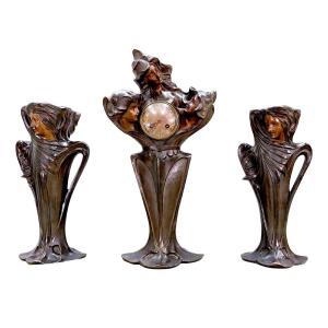 "trimming In Regulates Art Nouveau To Young Women