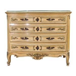 Antique Venetian Green And Gold Lacquered Rocaille Commode. Italian Work From The 20th Century