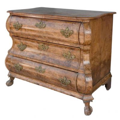 18th Century Dutch Commode In Walnut Burl