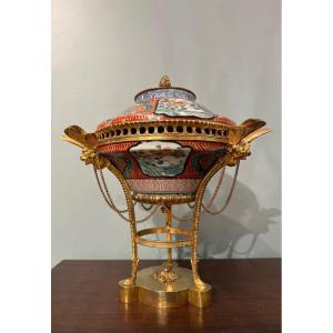 Mounted Vase Forming Pot- Pourri Louis XVI Style