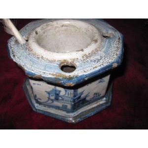 Octagonal Ceramic Inkwell Talavera. 18th Century.decorated In Blue