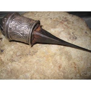 Curious Tool: The Awl Used By Syrian And Turkish Carpet Weavers