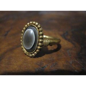 Roman Or Byzantine Ring With "cat's Eye" Agate, Original Setting In Gold Or Electrum