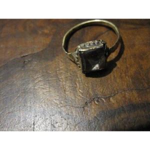 Renaissance Ring In Gilded Silver And Rock Crystal. 16th Or 17th Century