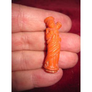 Saint Joseph And The Child Jesus. Small Figurine Carved In Coral. From Trapani. 16th Or 17th Century. 
