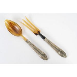 Pair Of Salad Cutlery In Silver Metal And Horn.