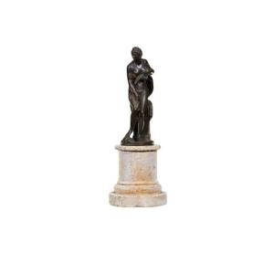 Sculpture Representing A Statue Of Venus Coming Out Of The Bath, 21st Century.