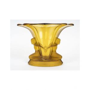 1930s Art Deco Glass Bowl In Yellow Color.