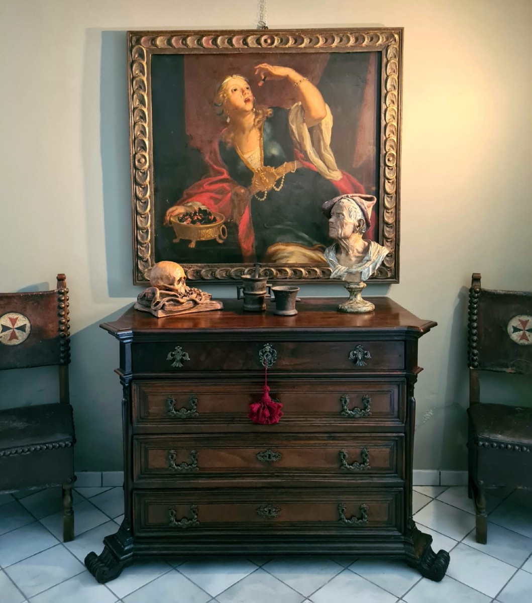 Cassettone in noce XVII secolo-photo-2