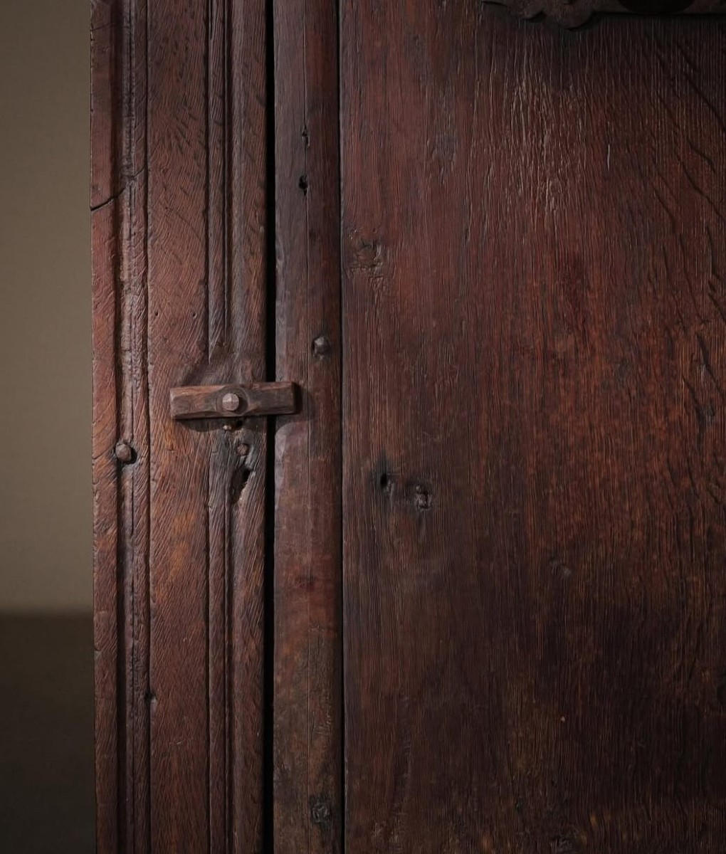Credenza rustica a due ante in castagno XVIII secolo Valle d'Aosta-photo-4