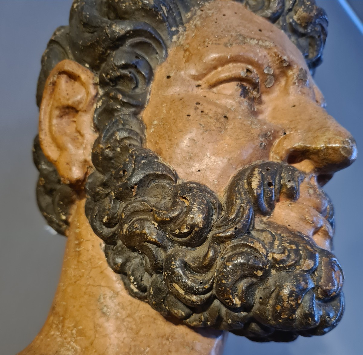 Busto virile in legno scolpito XVII secolo -photo-4
