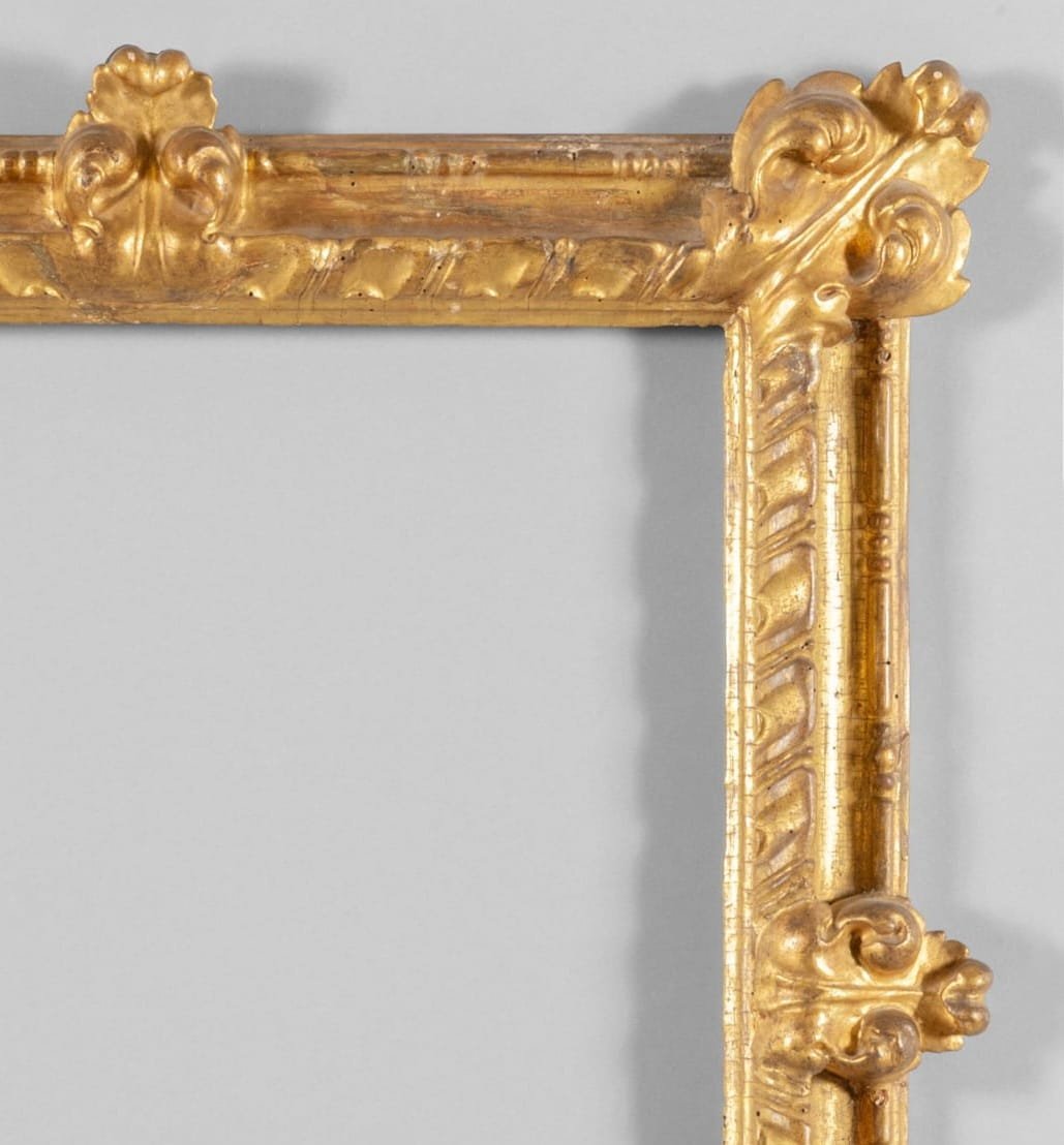Cornice in legno finemente intagliato e dorato, Toscana sec.XVIII-photo-2