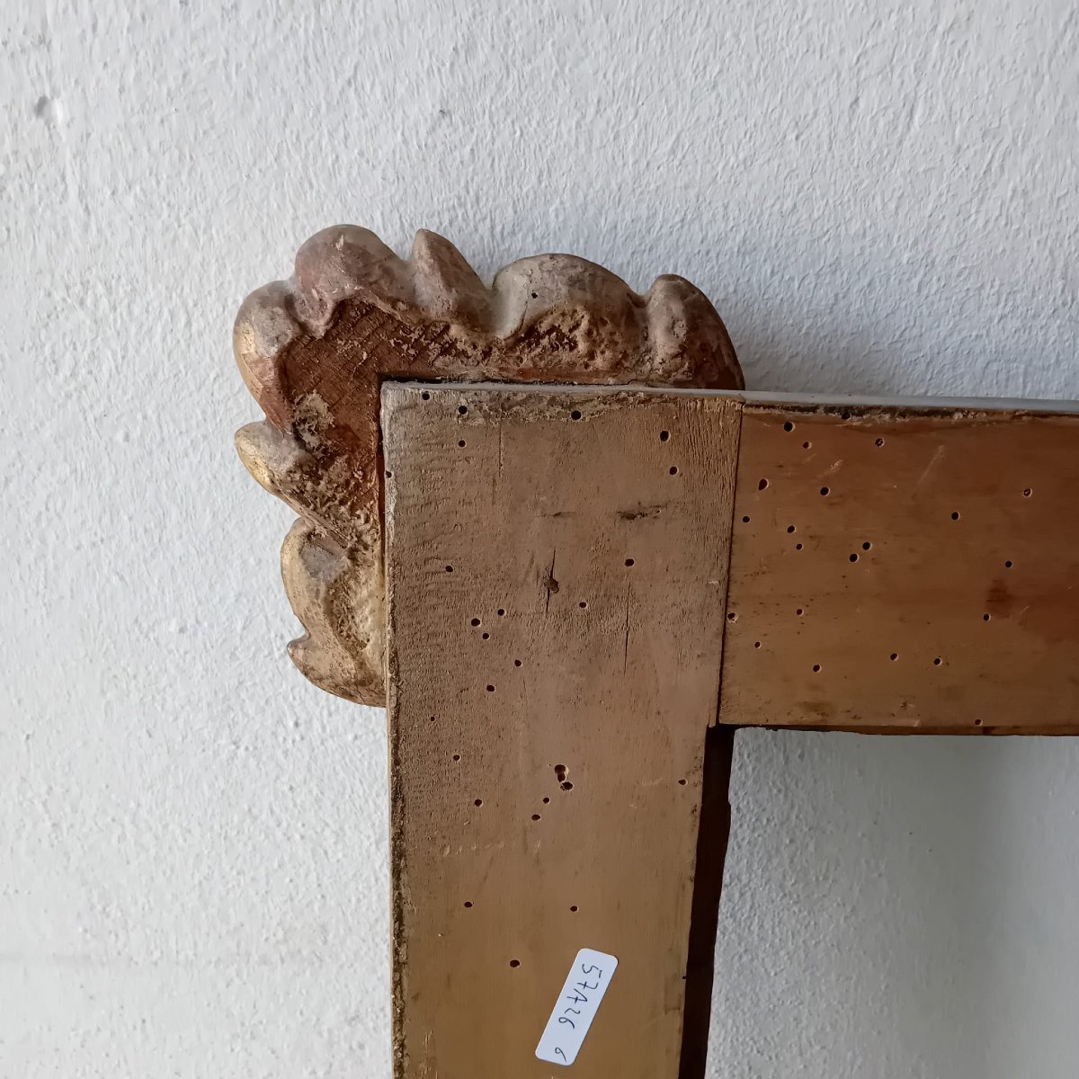 Cornice in legno finemente intagliato e dorato, Toscana sec.XVIII-photo-2