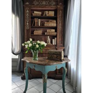 Mobile libreria in legno laccato dipinto. Toscana XVIII secolo