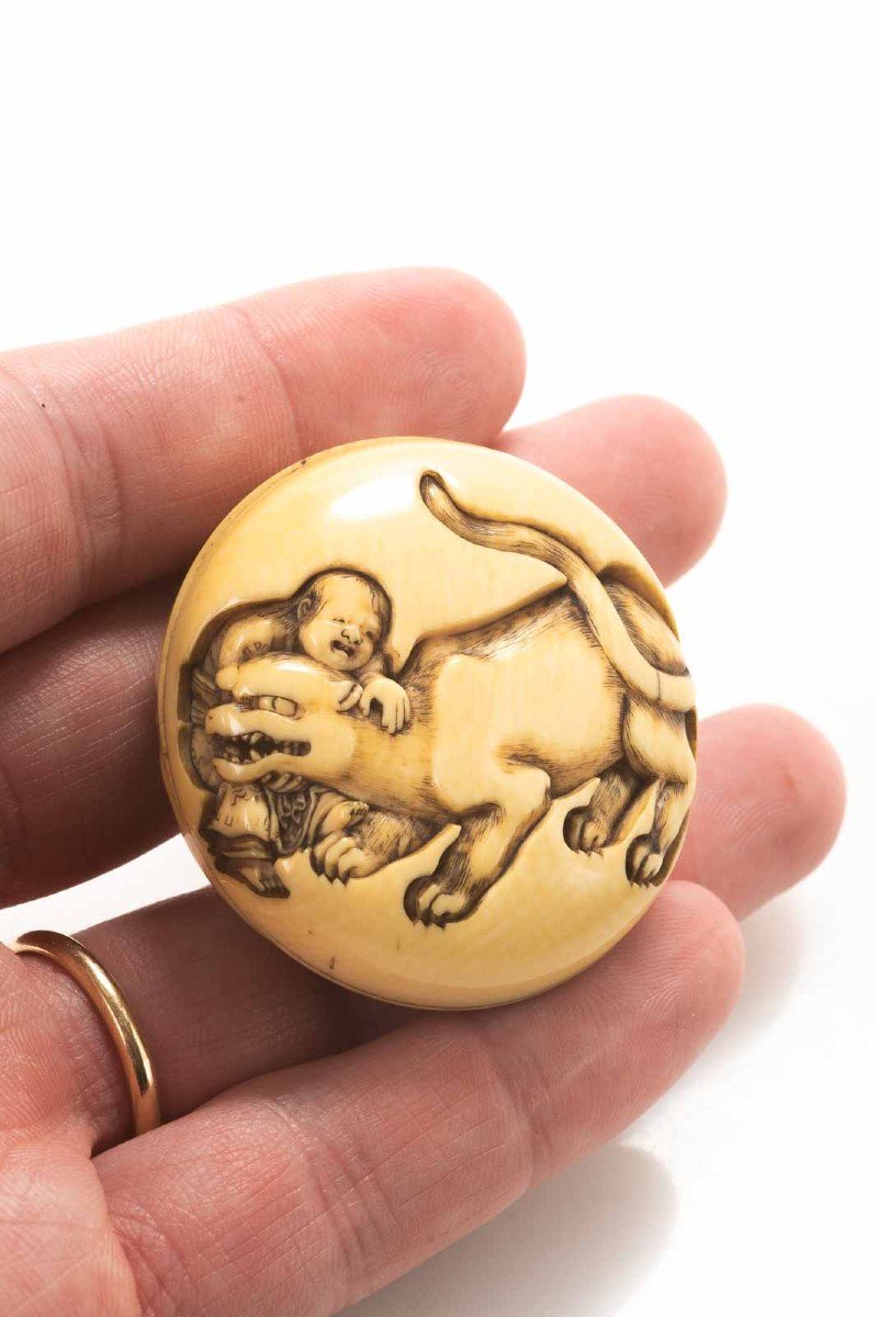 Netsuke in avorio Kintaro-photo-4