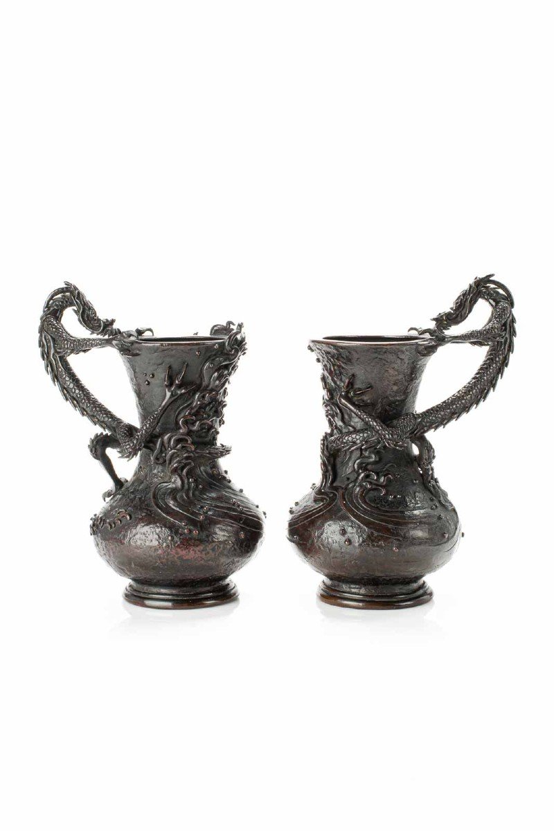 Coppia di vasi in bronzo raffiguranti il drago Ryu