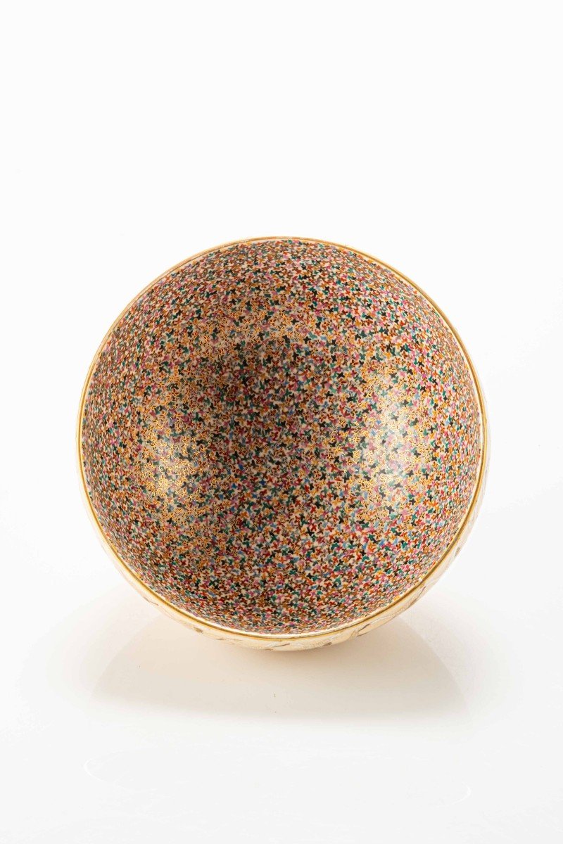 Ciotola in ceramica Satsuma ornata con smalti a rilievo e dettagli in oro -photo-4