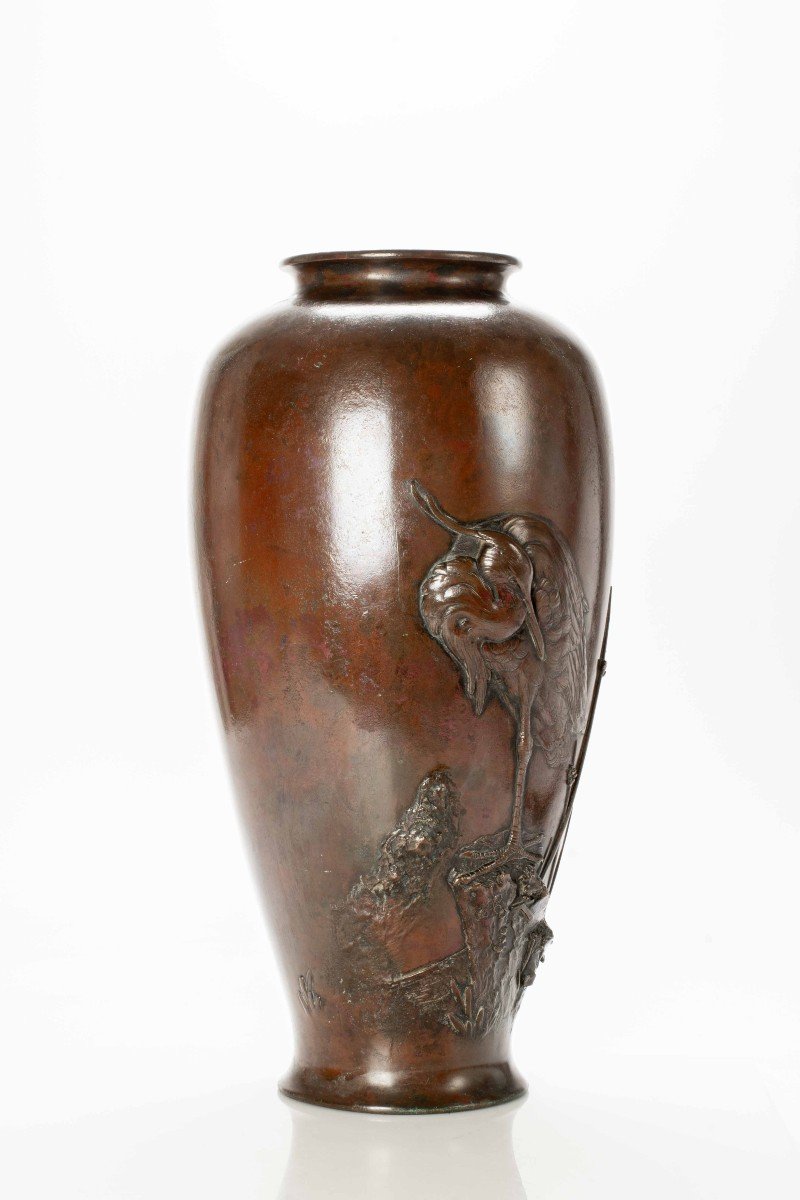 Grande vaso in bronzo raffigurante una garzetta a rilievo-photo-4