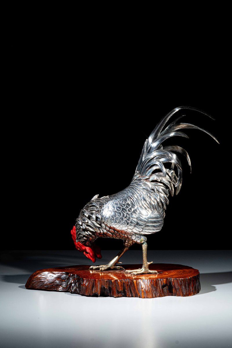 Okimono in bronzo argentato raffigurante un gallo firmato Yoshiaki-photo-3