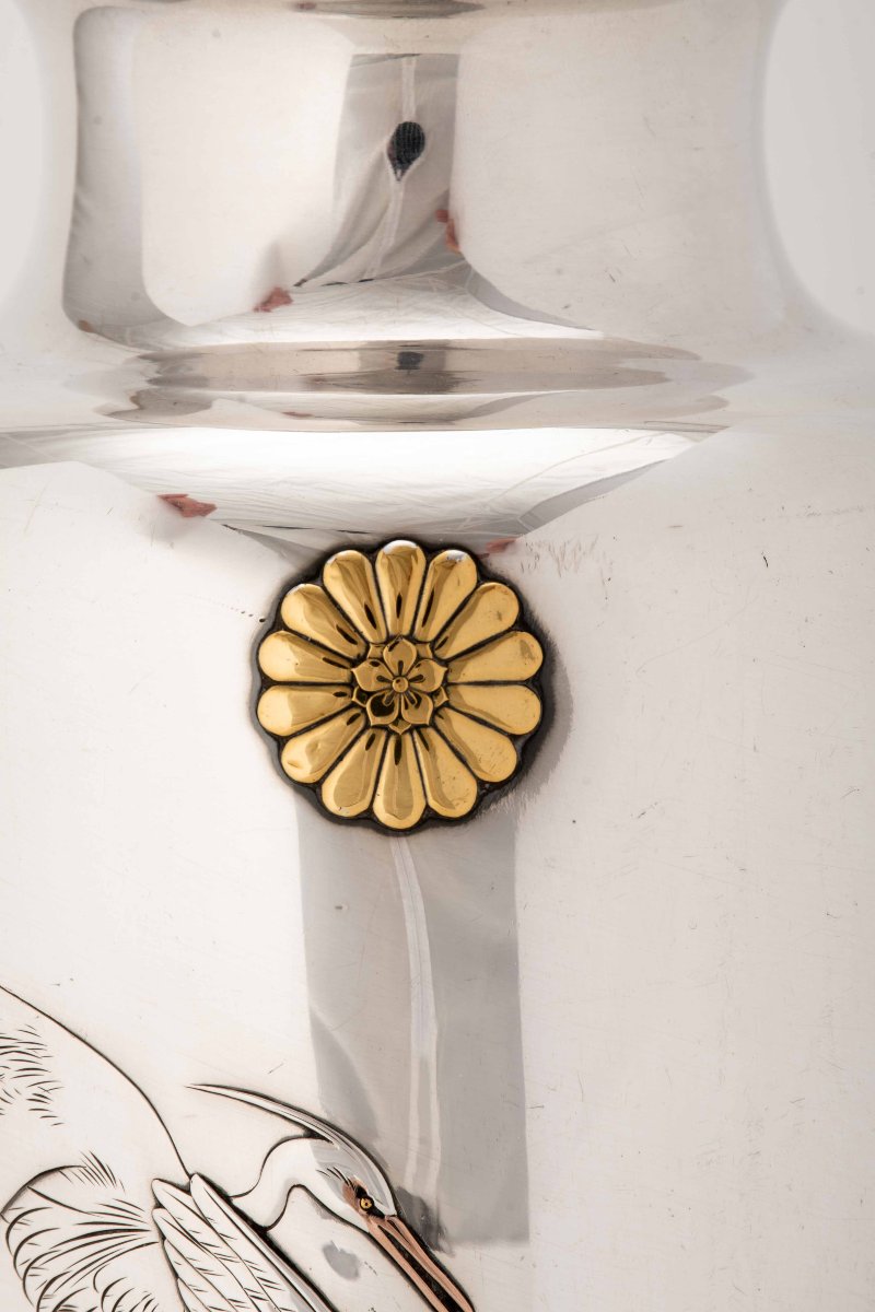 Vaso imperiale in argento con garzette in volo firmato Shoshu Sai per Miyamoto company-photo-3