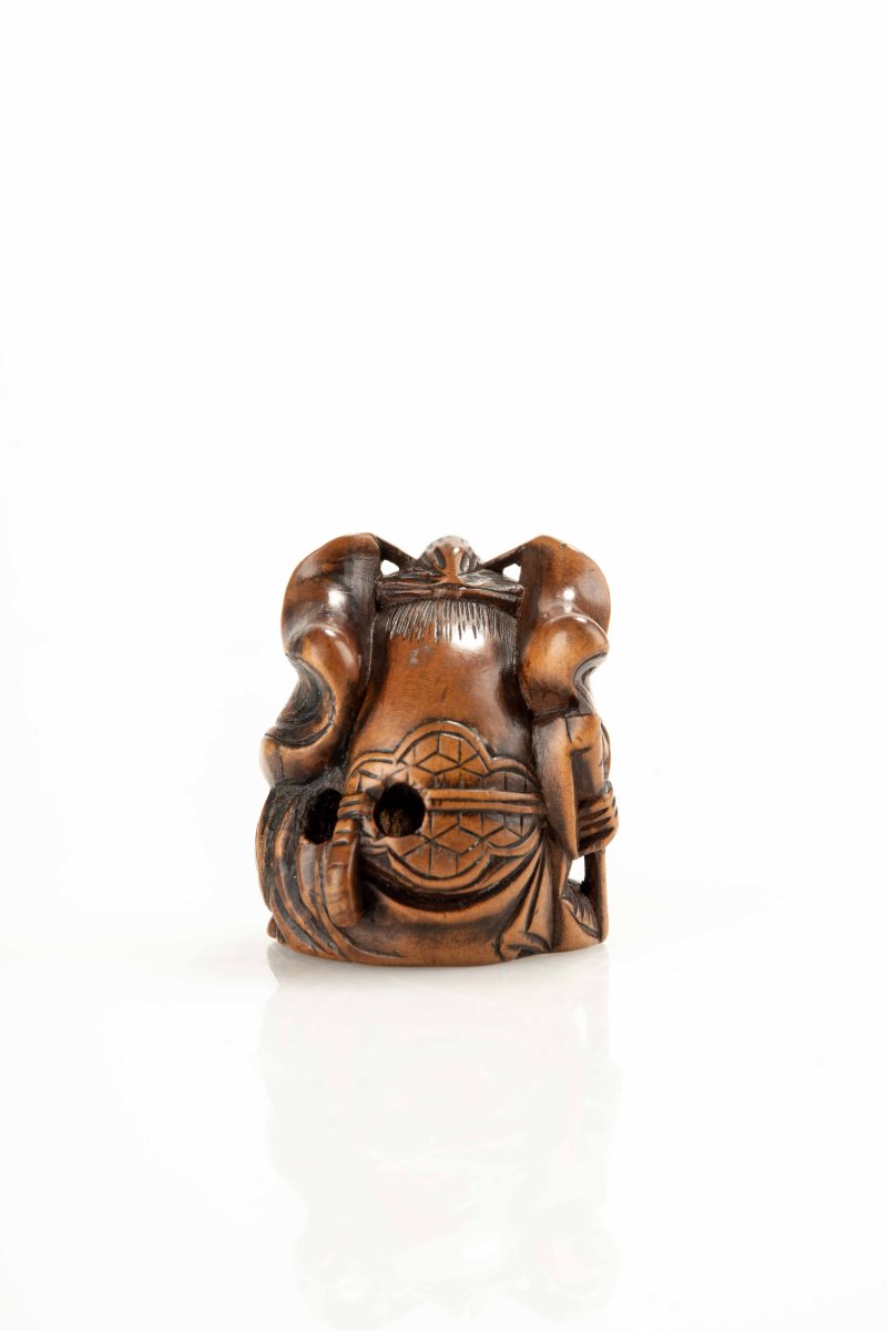 Netsuke in legno di bosso raffigurante Shoki con Oni-photo-2