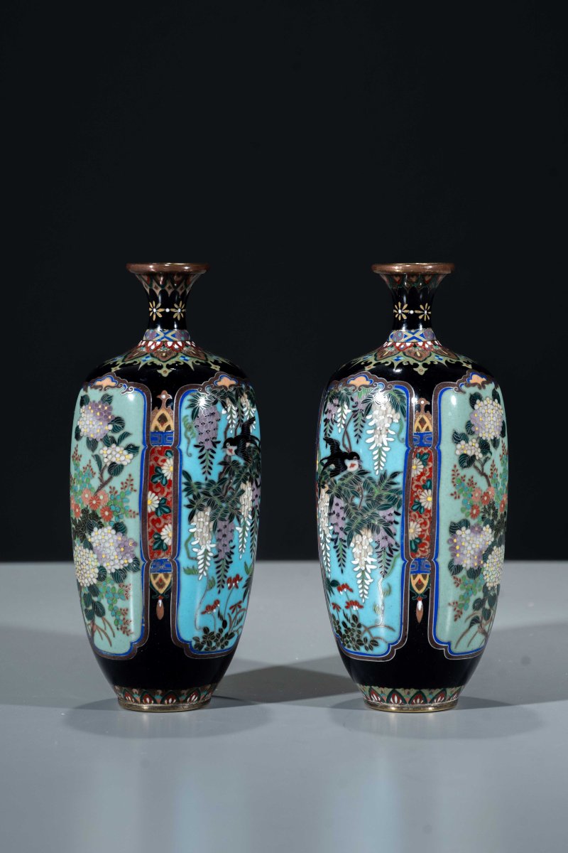Coppia di vasi cloisonné con decorazione floreale naturalistica-photo-2