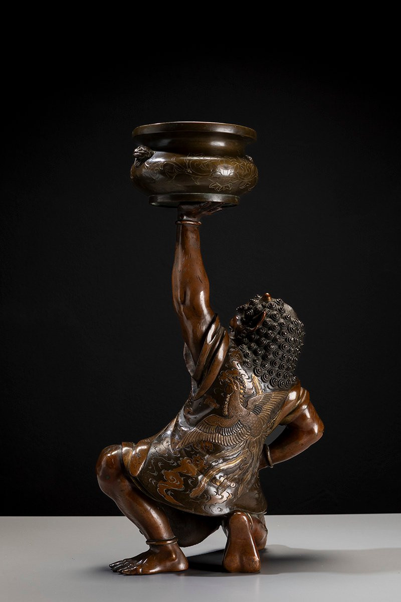 Scultura giapponese in bronzo raffigurante un oni con koro cerimoniale-photo-3