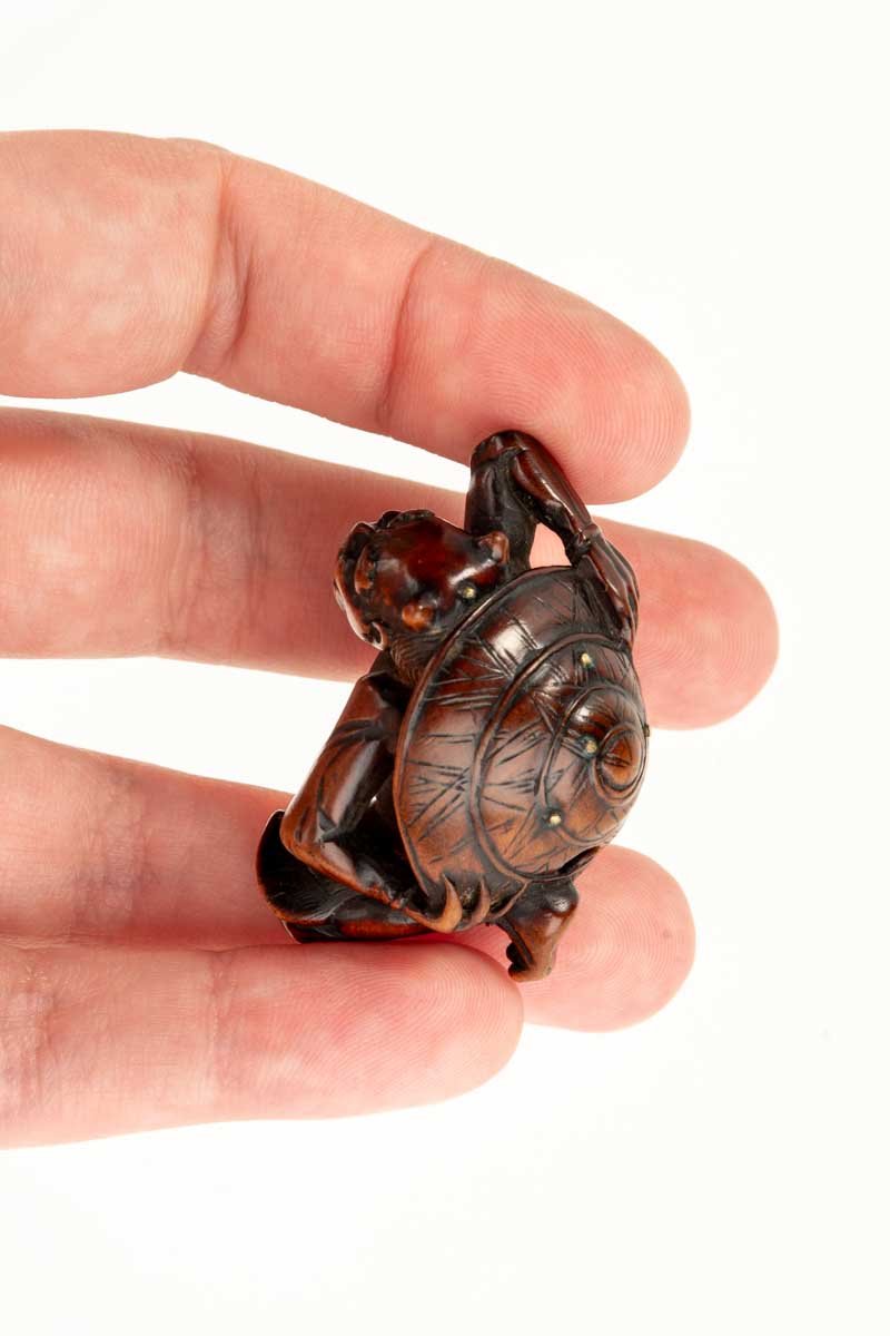 Netsuke in legno di bosso raffigurante un Oni e la festa di Setsubun-photo-1