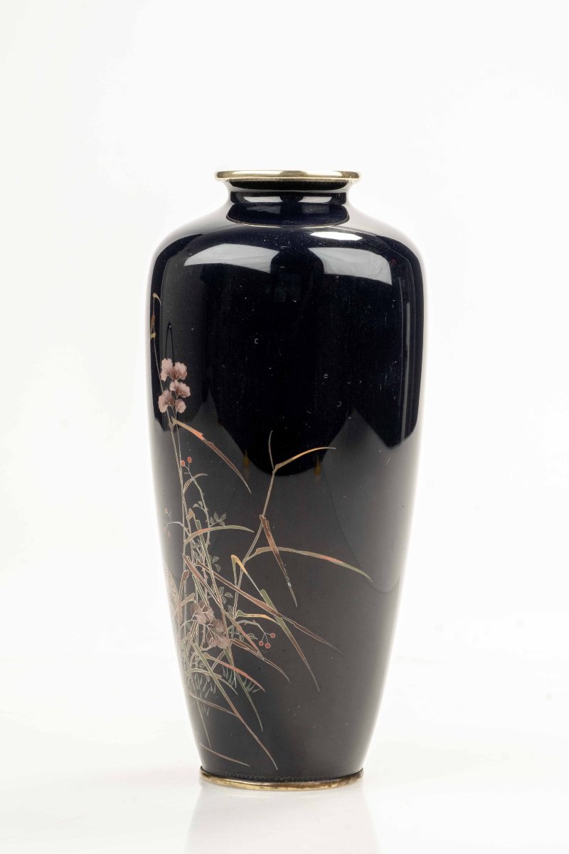 Vaso cloisonné decorato con una gru lungo le rive di un corso d’acqua-photo-3