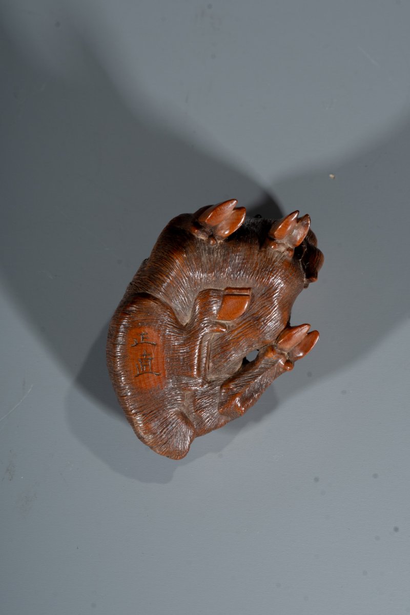 Netsuke in legno di bosso raffigurante una capra, firmato Masanao-photo-3