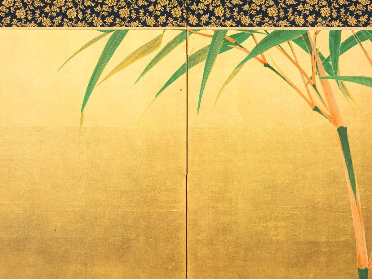 Paravento pieghevole a due ante con piante di bambù su foglia oro-photo-3