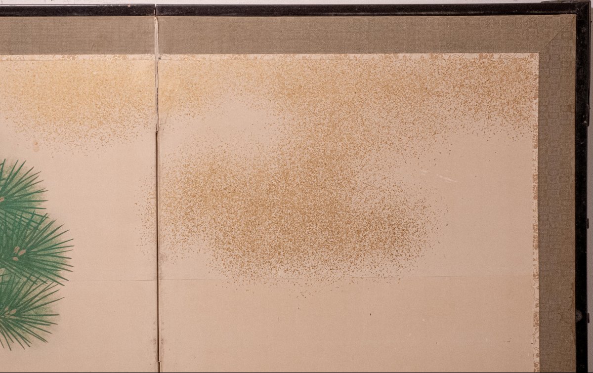 Paravento a sei pannelli su carta con polvere d’oro raffigurante un maestoso pavone-photo-3